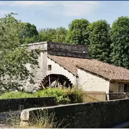 Chez Sarah - La Pivoine Bed & Breakfast 3*